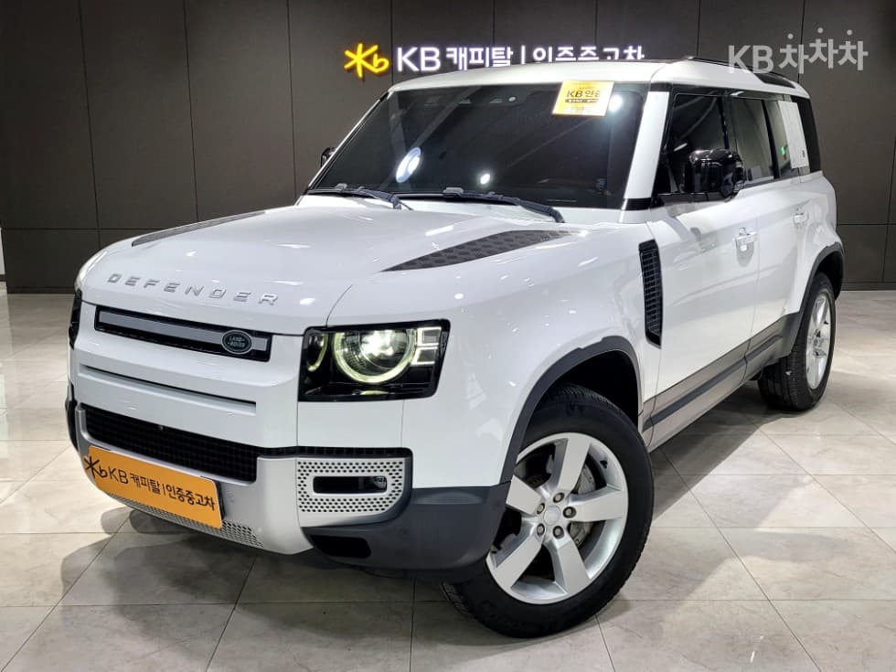 Land Rover 디펜더(L663) 110 D300 HSE - Image 1