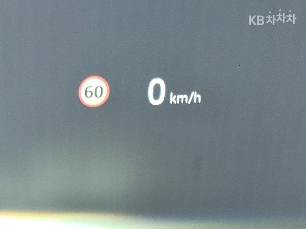 Land Rover 디펜더(L663)110 D300 HSE - 12