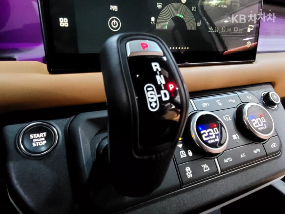 Land Rover 디펜더(L663)110 D300 HSE - 20