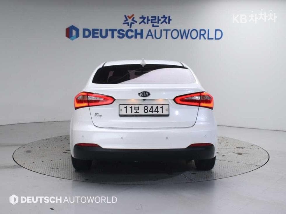 Kia K3Luxury - 4