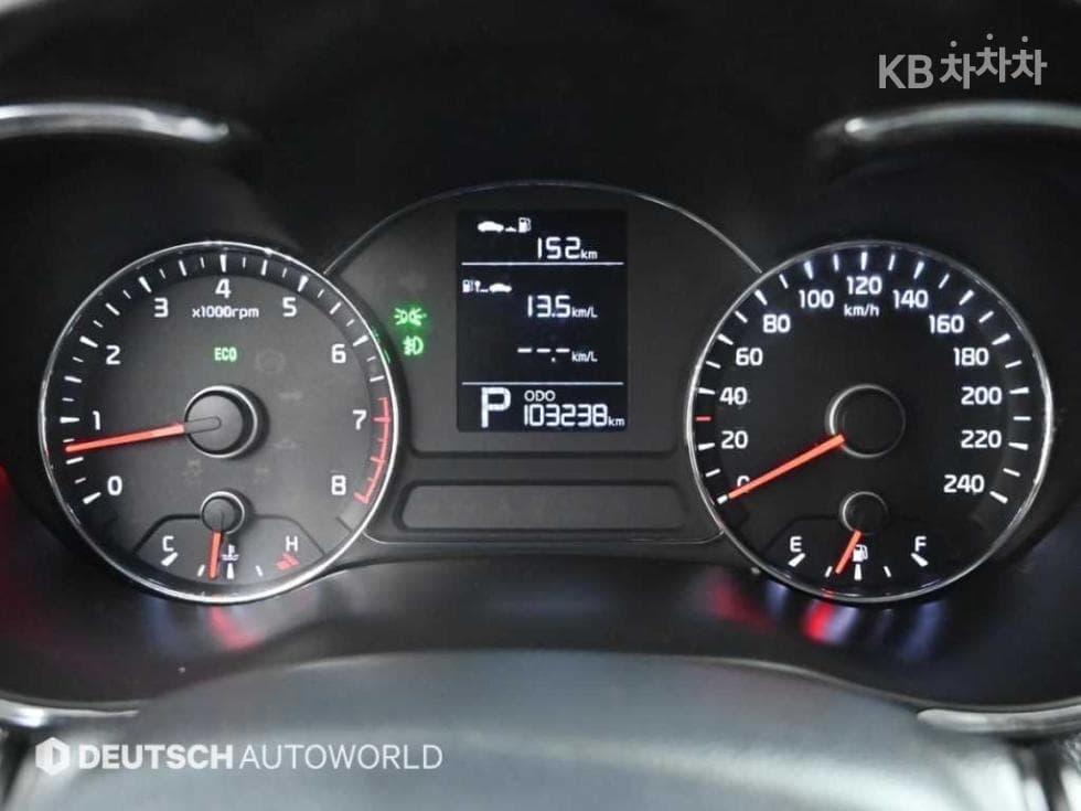 Kia K3Luxury - 8