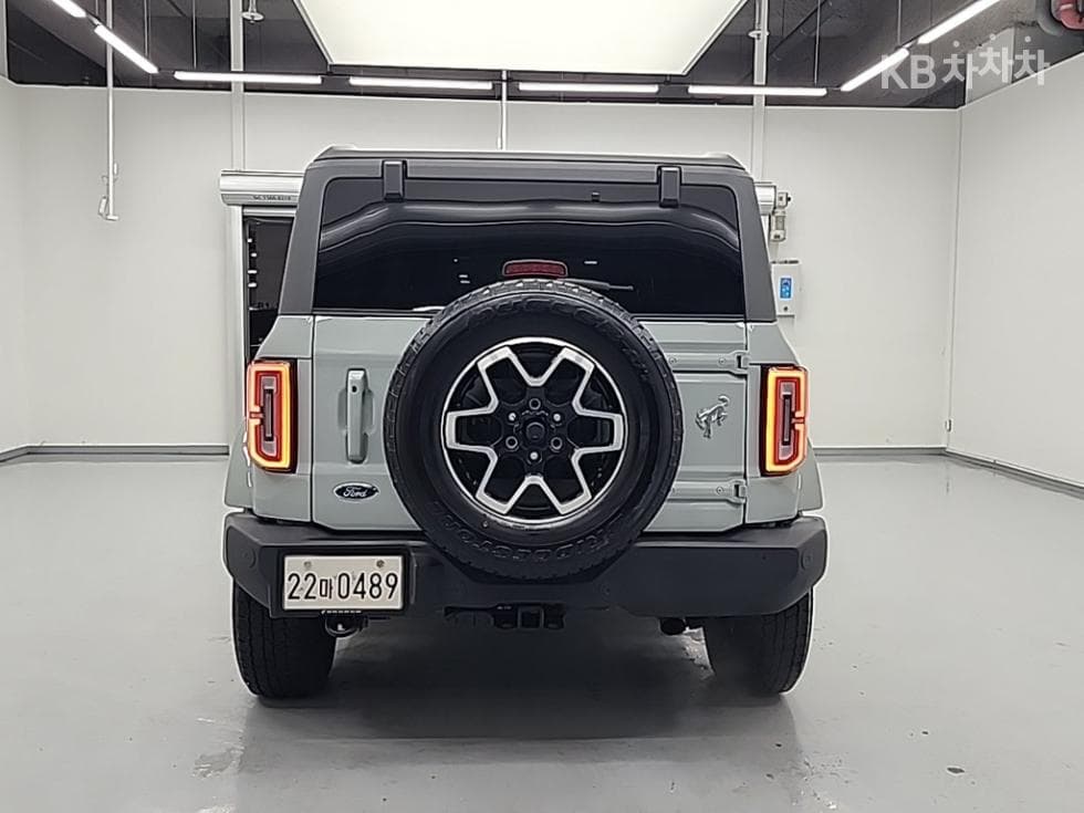 Форд 브롱코(U725)2.7 4 Door Outer Banks Стандартен - 3