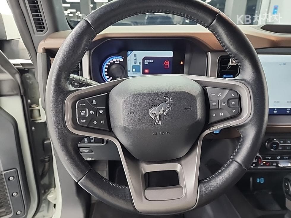 Форд 브롱코(U725)2.7 4 Door Outer Banks Стандартен - 9