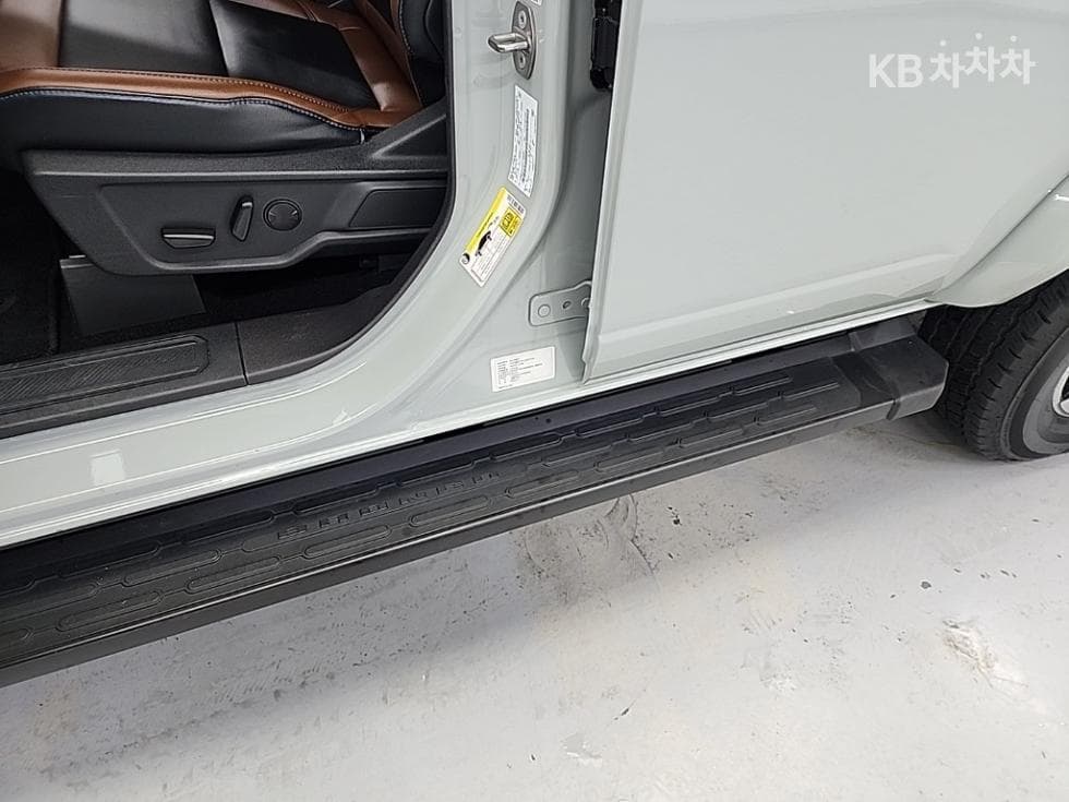 Форд 브롱코(U725)2.7 4 Door Outer Banks Стандартен - 13