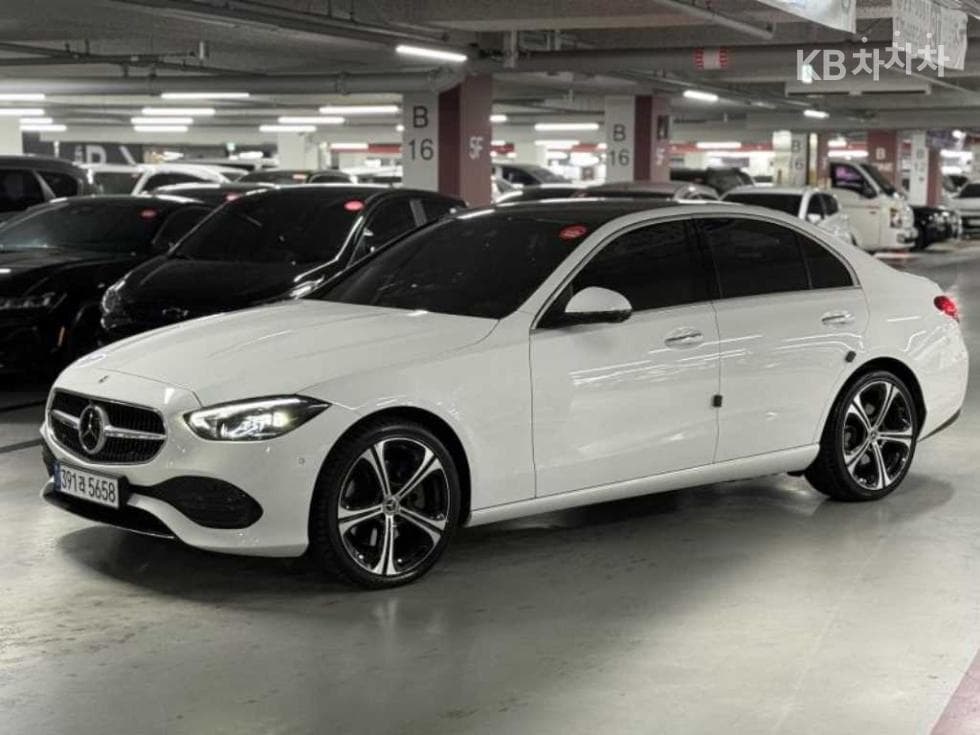 Mercedes-Benz C-Клас 6세대(W206) C300 4Matic Avantgarde - Image 1