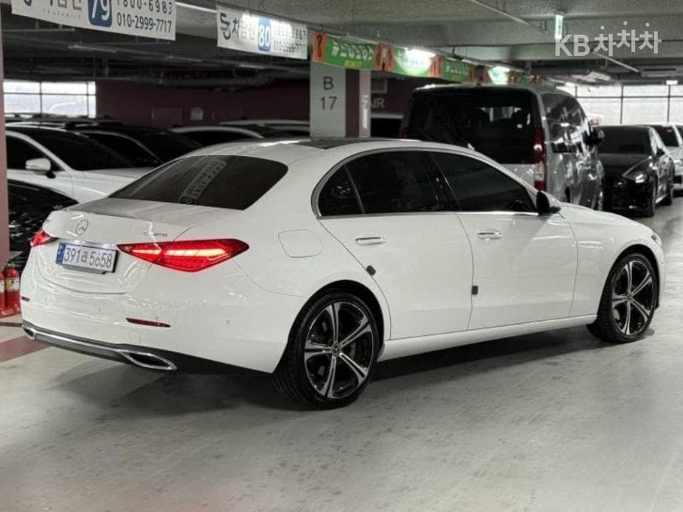 Mercedes-Benz C-Клас 6세대(W206)C300 4Matic Avantgarde - 2