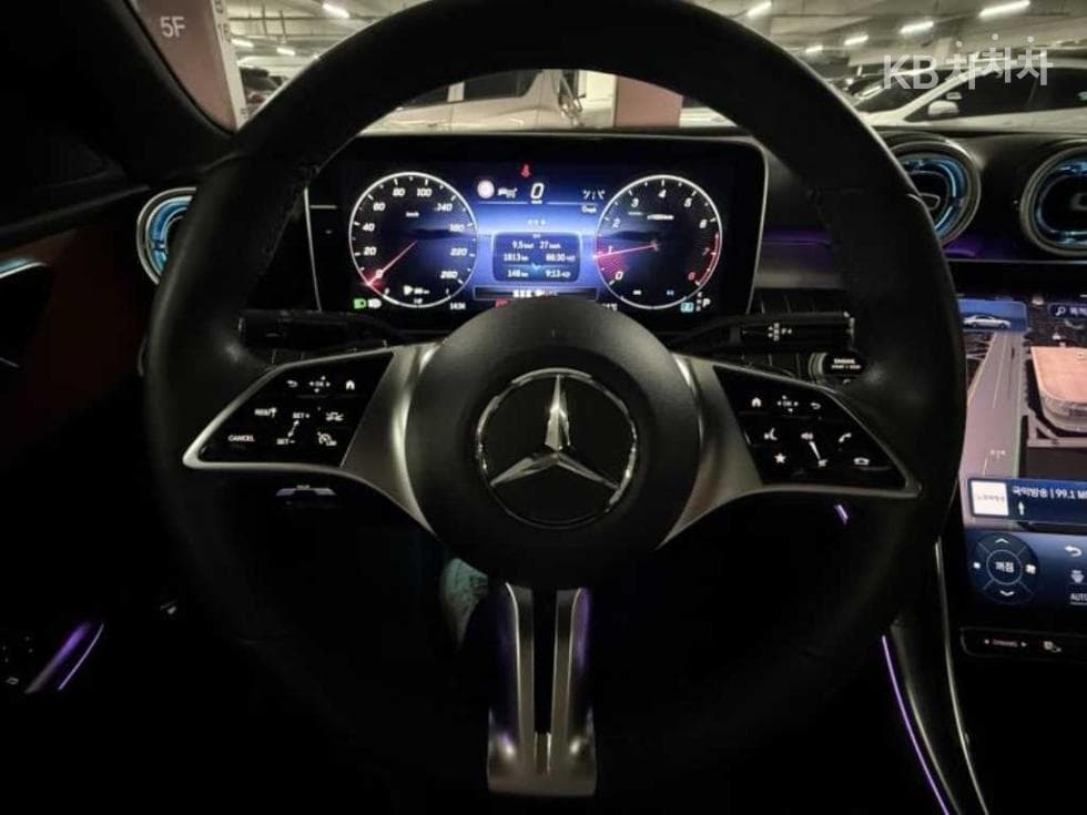 Mercedes-Benz C-Клас 6세대(W206)C300 4Matic Avantgarde - 15