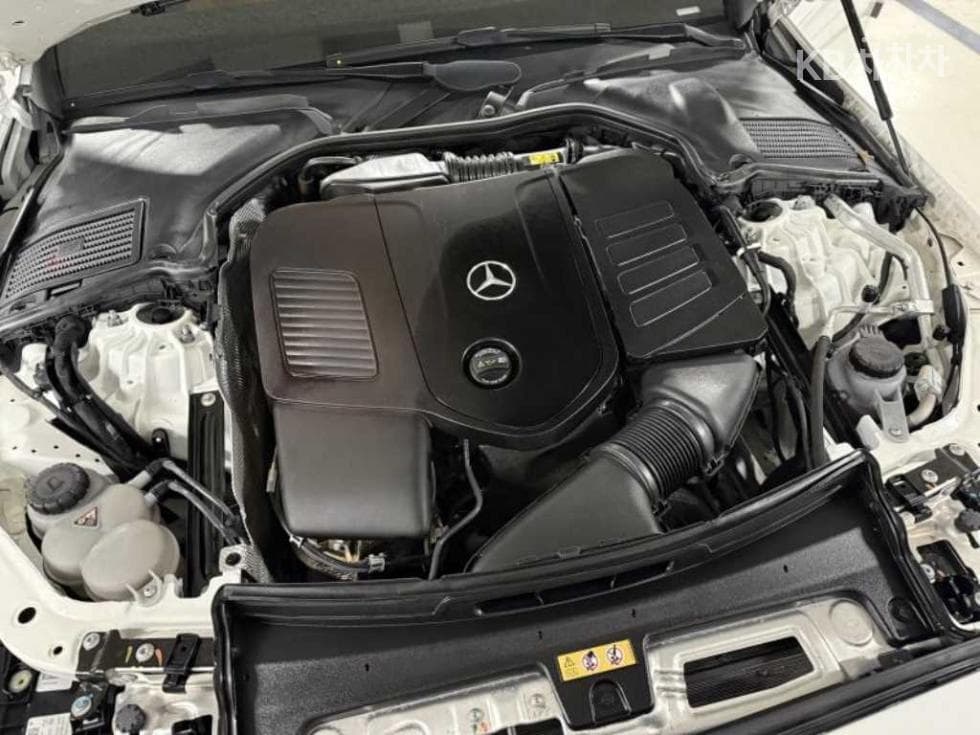 Mercedes-Benz C-Клас 6세대(W206)C300 4Matic Avantgarde - 16