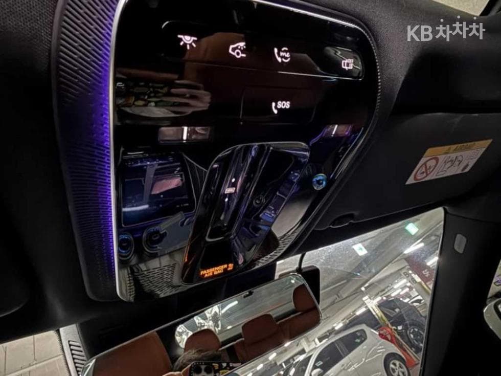 Mercedes-Benz C-Клас 6세대(W206)C300 4Matic Avantgarde - 17