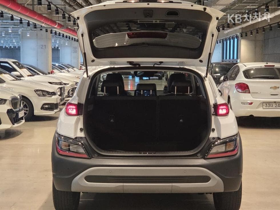 Hyundai The New (facelift) Kona1.6 Gasoline Turbo 2WD Smart - 4