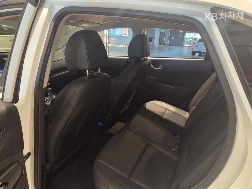 Hyundai The New (facelift) Kona1.6 Gasoline Turbo 2WD Smart - 8