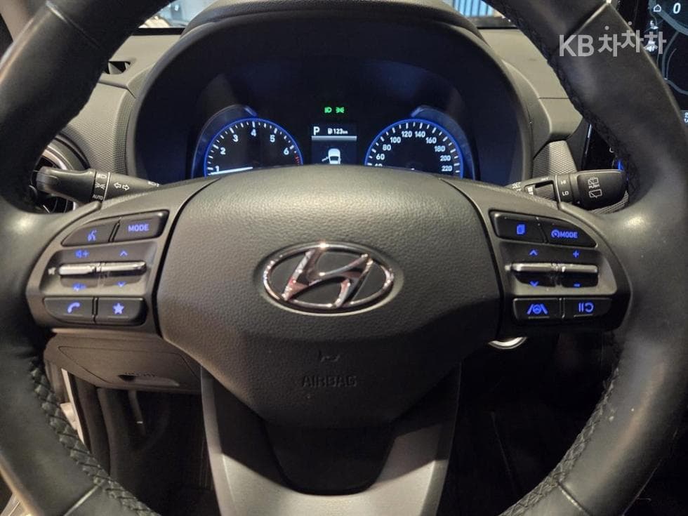 Hyundai The New (facelift) Kona1.6 Gasoline Turbo 2WD Smart - 10