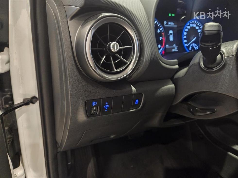 Hyundai The New (facelift) Kona1.6 Gasoline Turbo 2WD Smart - 16