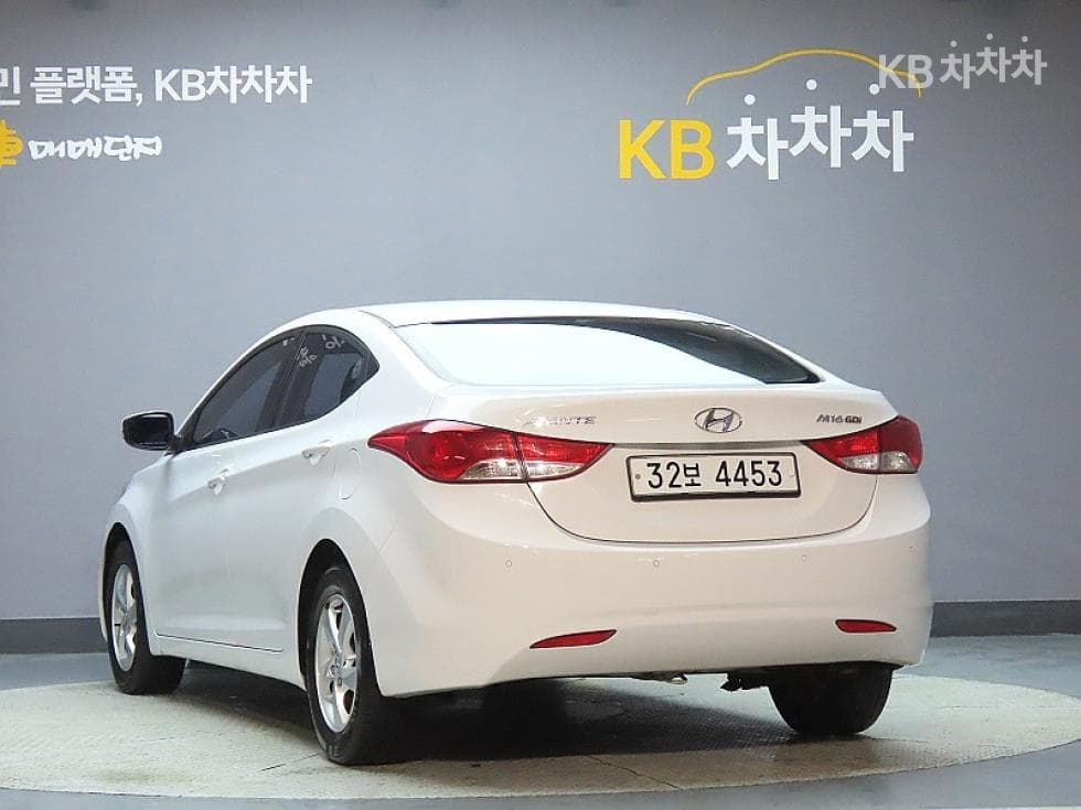 Hyundai Avante (Elantra)MDM16 GDi DELUXE - 4