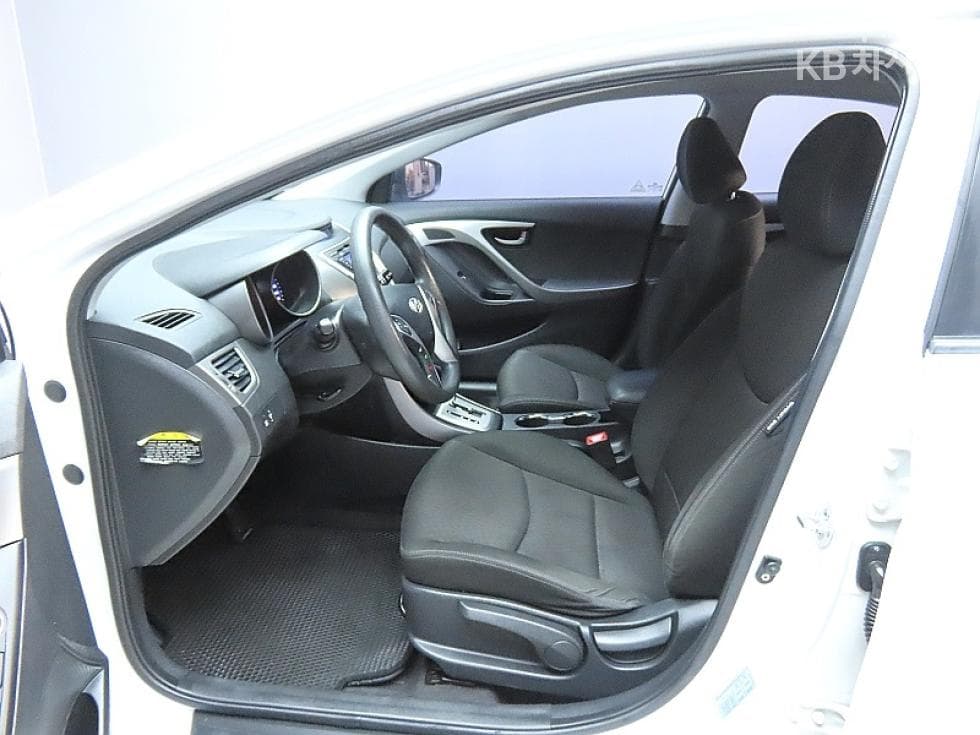 Hyundai Avante (Elantra)MDM16 GDi DELUXE - 10