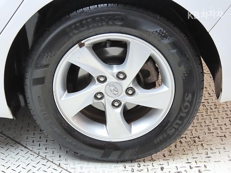 Hyundai Avante (Elantra)MDM16 GDi DELUXE - 19