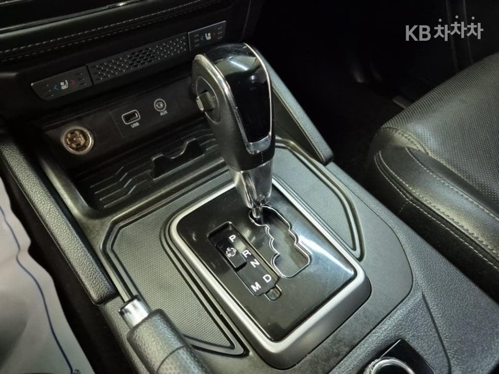 КейДжи Мобилити Rexton 스포츠2.2 4x4 Noblesse - 8