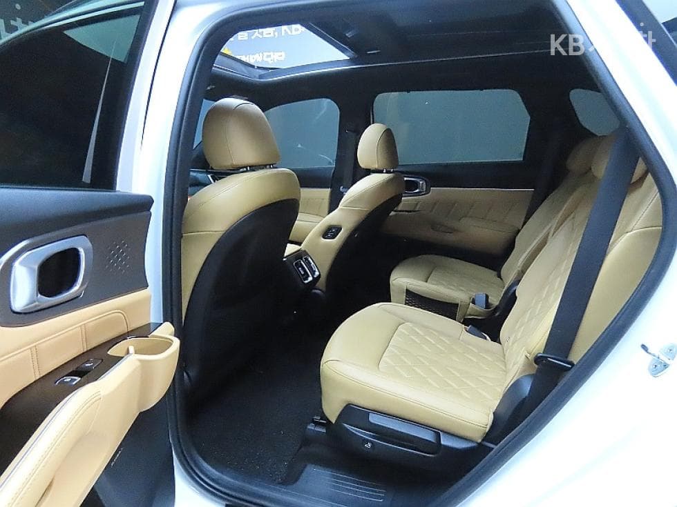 Kia The New (facelift) Sorento Hybrid MQ41.6T HEV 4WD Signature - 11