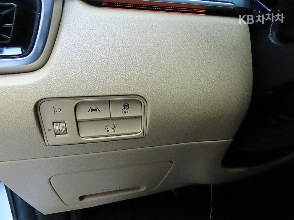 Kia The New (facelift) Sorento Hybrid MQ41.6T HEV 4WD Signature - 12