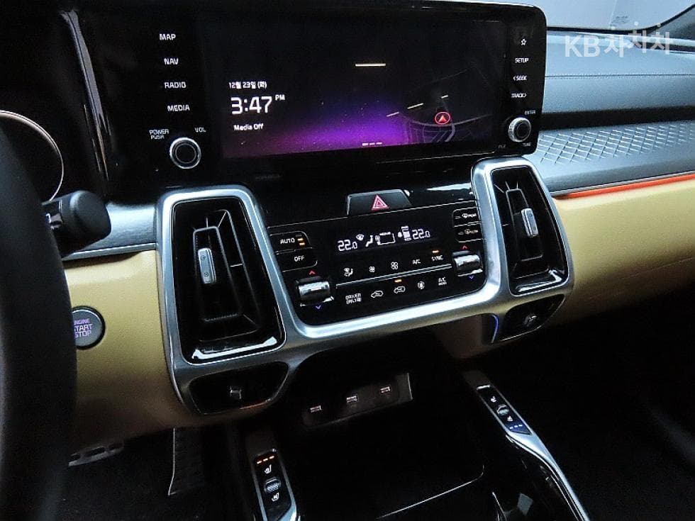 Kia The New (facelift) Sorento Hybrid MQ41.6T HEV 4WD Signature - 17