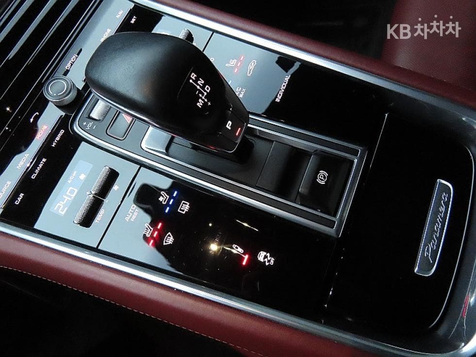 Porsche 파나메라 (971)2.9 4 E-Hybrid Standard - 9