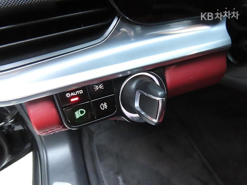Porsche 파나메라 (971)2.9 4 E-Hybrid Standard - 12