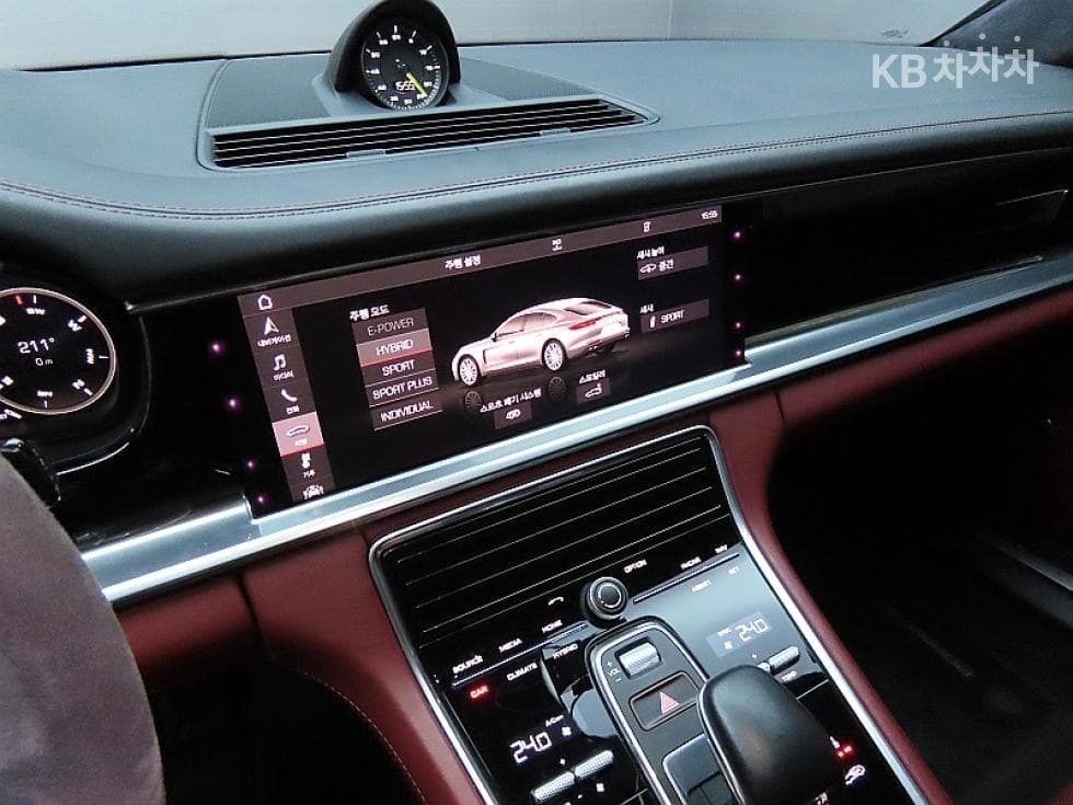 Porsche 파나메라 (971)2.9 4 E-Hybrid Standard - 16