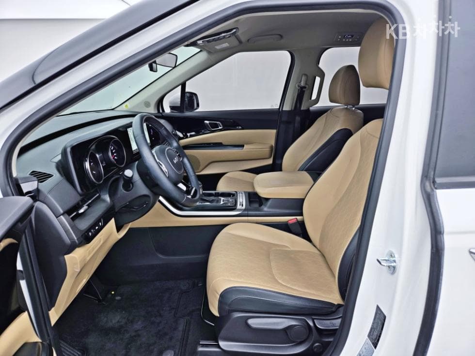 Kia Carnival 4th generationD2.2 9-seater Prestige - 5