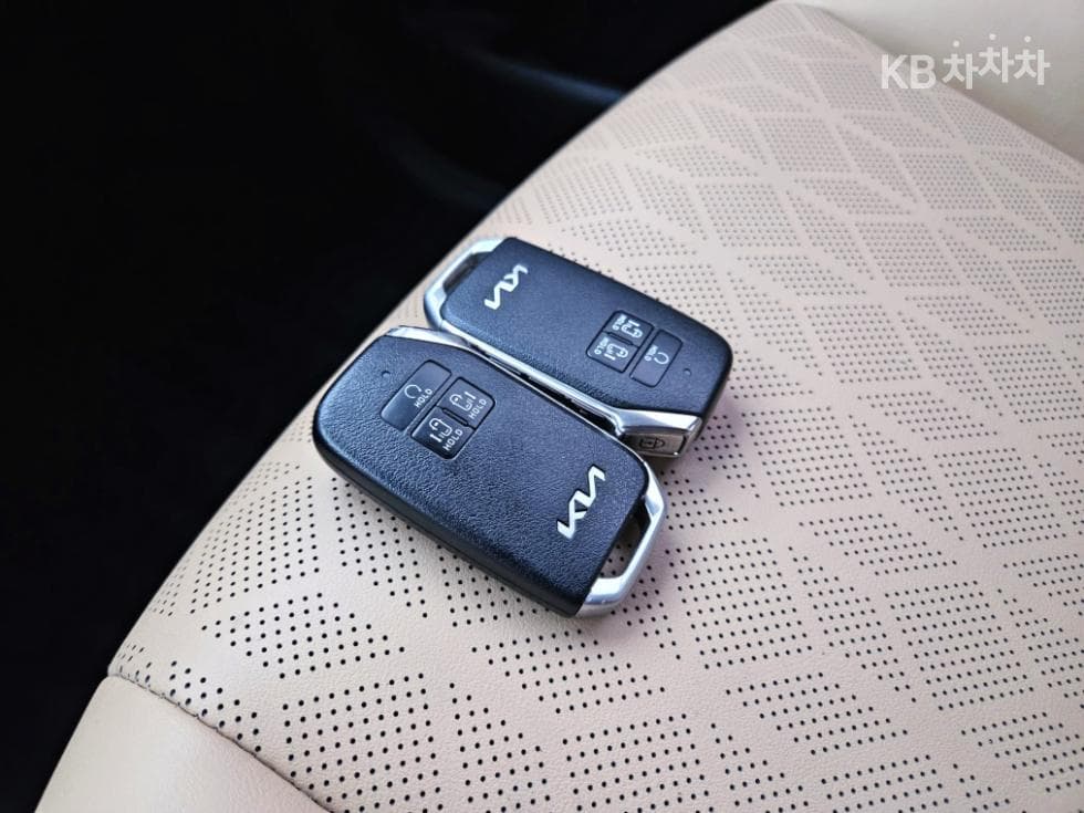 Kia Carnival 4th generationD2.2 9-seater Prestige - 22