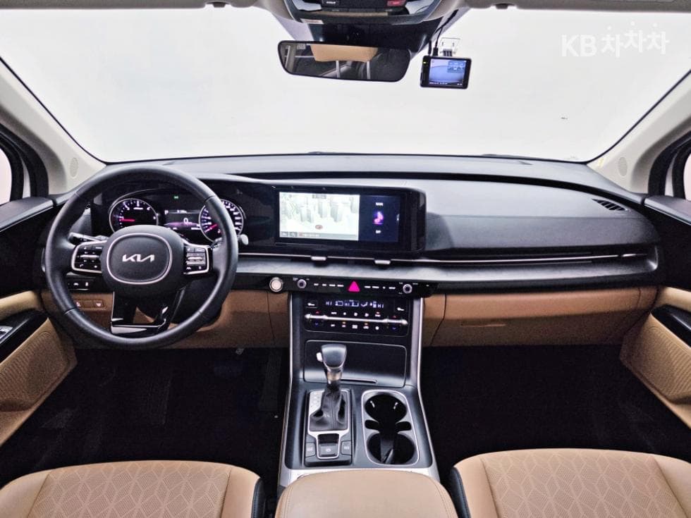 Kia Carnival 4th generationD2.2 9-seater Prestige - 23