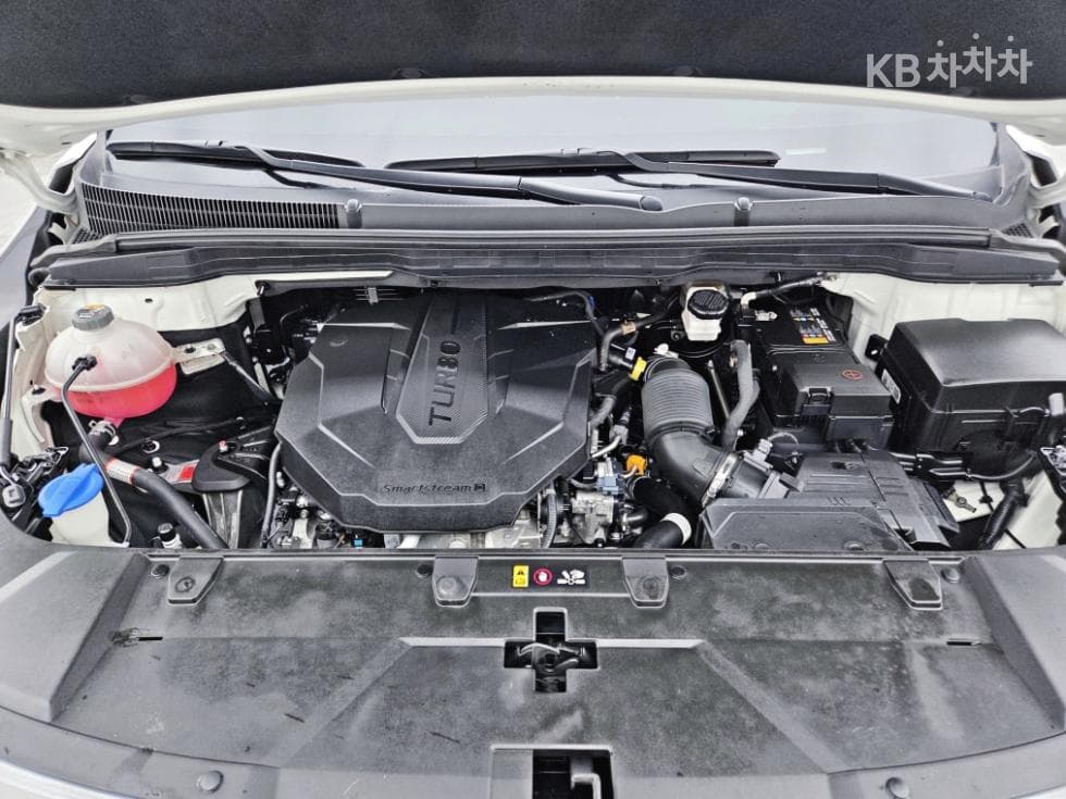 Kia Carnival 4th generationD2.2 9-seater Prestige - 29