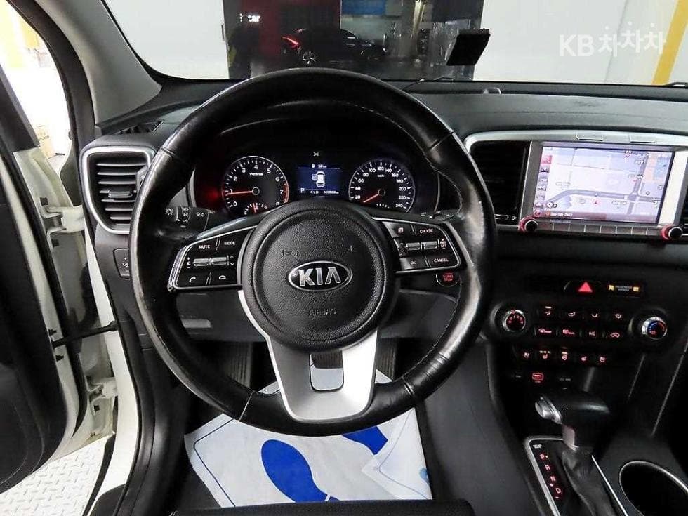 Kia Sportage 더 볼드2.0 Gasoline 2WD Prestige - 9