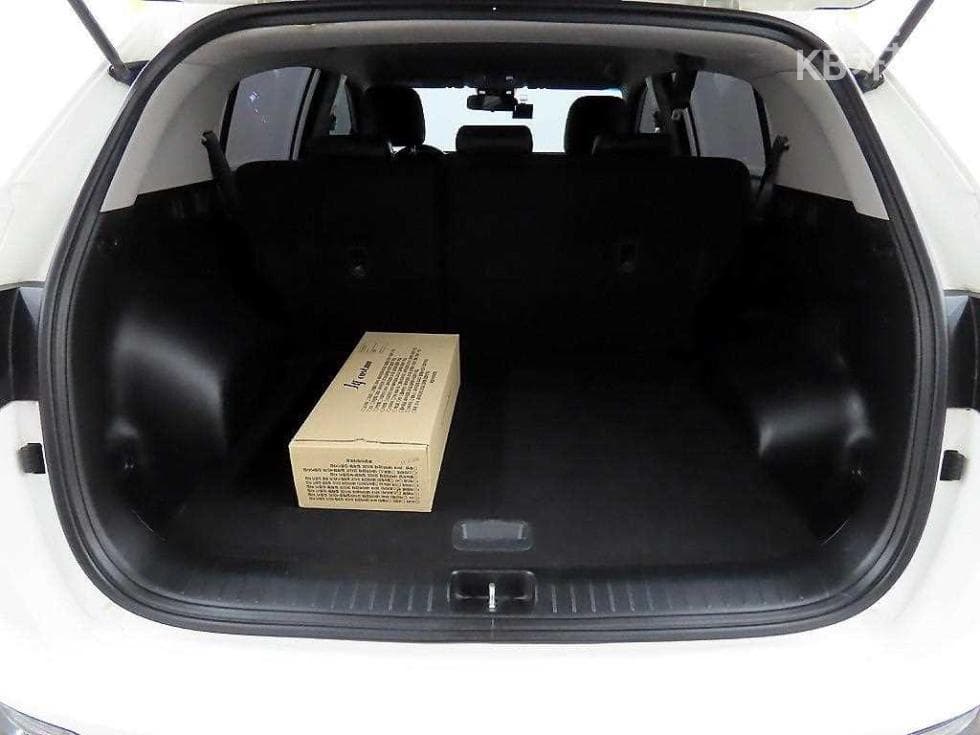 Kia Sportage 더 볼드2.0 Gasoline 2WD Prestige - 18