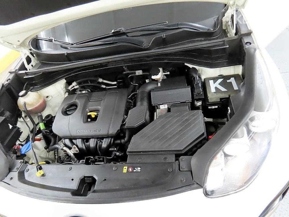 Kia Sportage 더 볼드2.0 Gasoline 2WD Prestige - 19