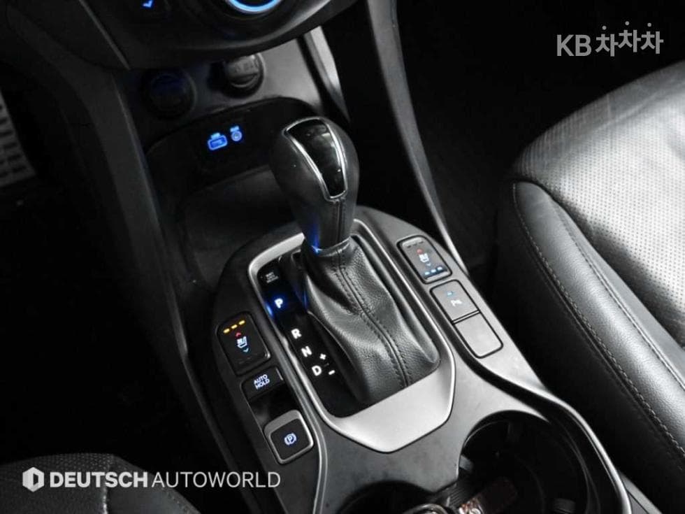 Хюндай The New (фейслифт) 맥스CruzeДизел(e-VGT)R2.2 2WD Престиж 6Местен승 - 9