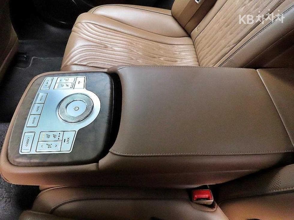 Дженезис G80(RG3)2.5 Турбо Бензин Директ Инжекция 2WD - 18