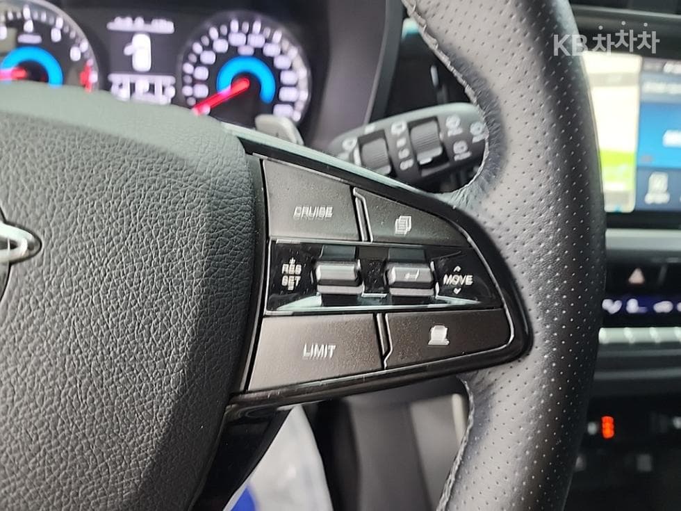 KG Mobility 뷰티플 코란도1.5 GDi Turbo 2WD C5 Plus - 18