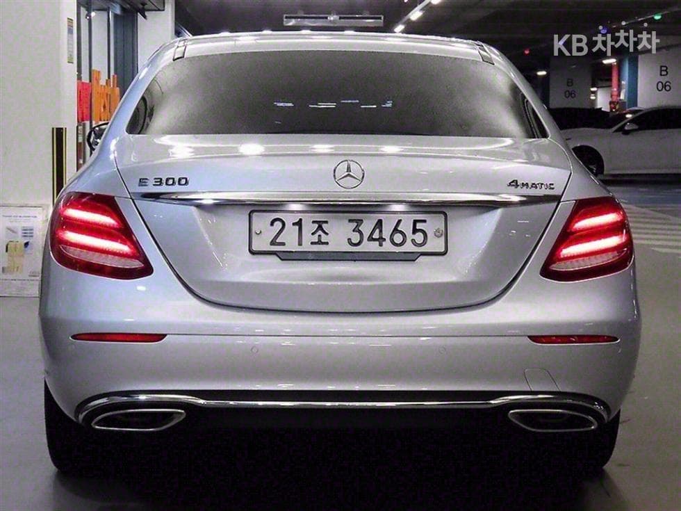 Mercedes-Benz E-Клас (W213)E300 4Matic Exclusive - 5