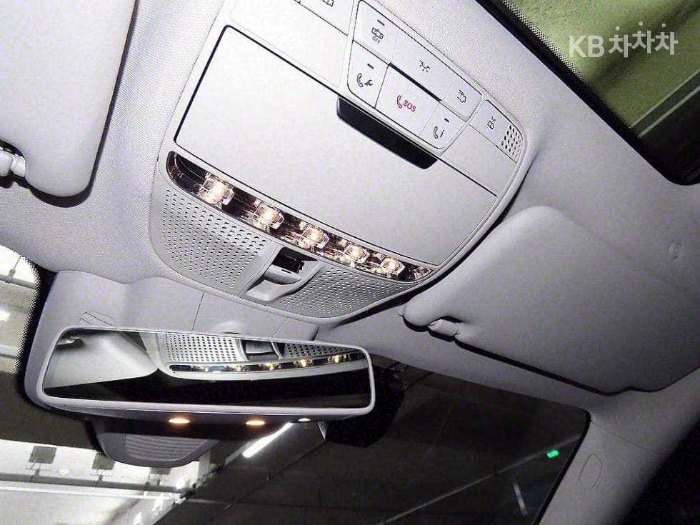 Mercedes-Benz E-Клас (W213)E300 4Matic Exclusive - 15