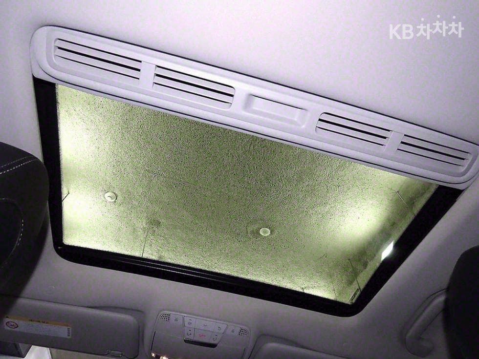 Mercedes-Benz E-Клас (W213)E300 4Matic Exclusive - 16