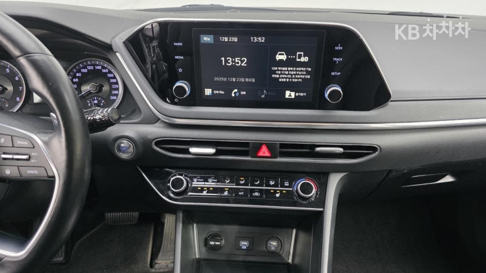 Хюндай Соната (DN8)2.0 LPG Рент-а-кар Стил - 10