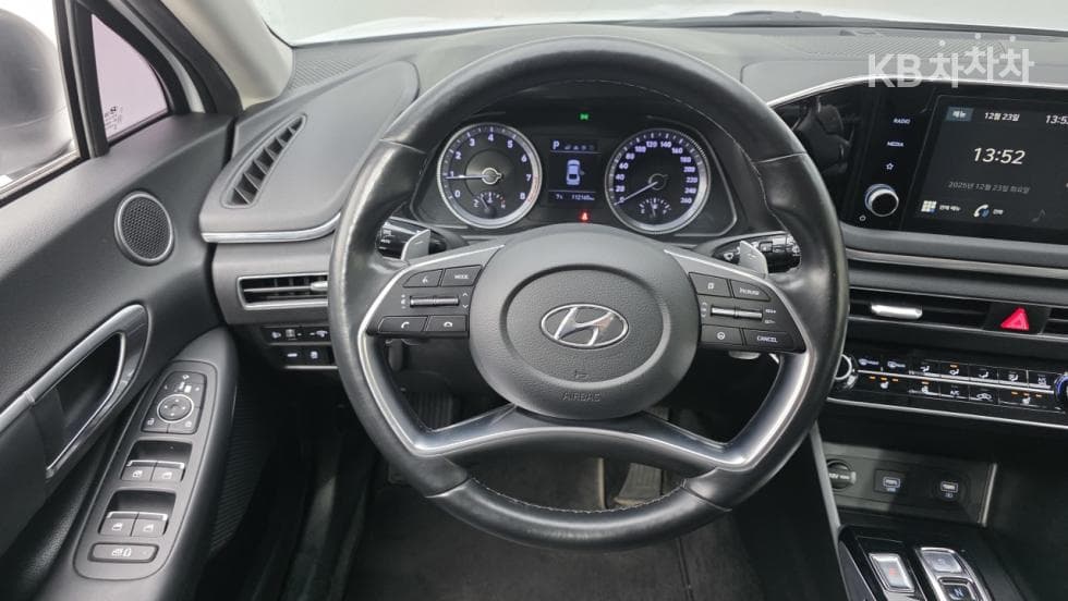 Хюндай Соната (DN8)2.0 LPG Рент-а-кар Стил - 11