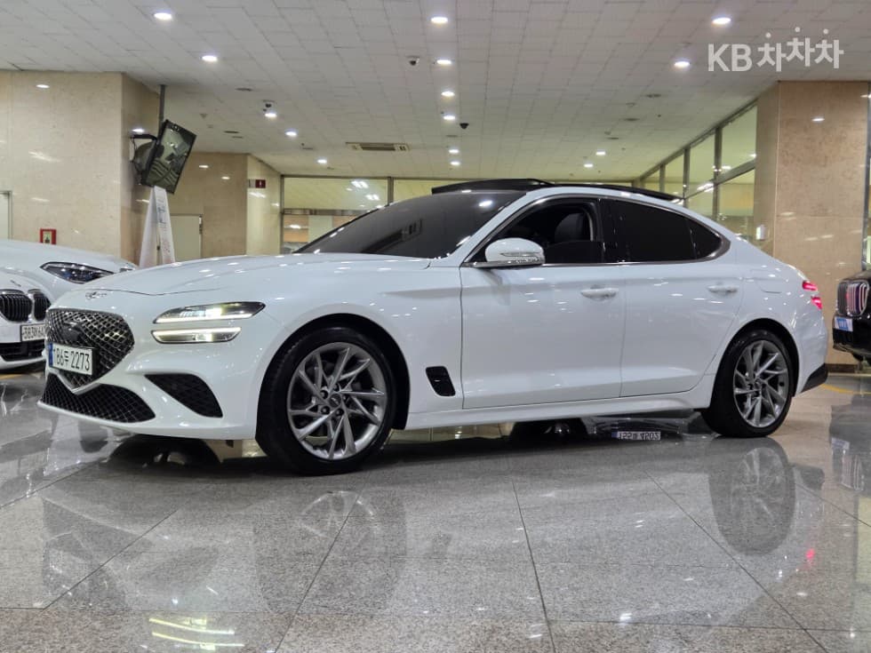 Дженезис The New (фейслифт) G70 2.0T Стандартен - Image 1