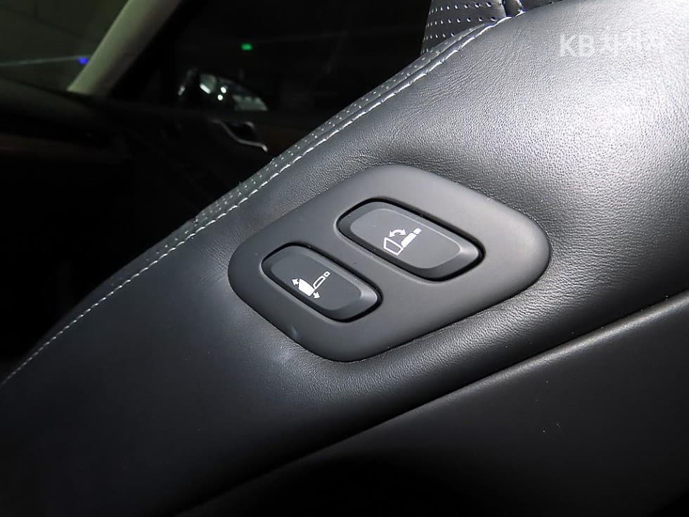 Genesis G80(RG3)2.5 Turbo Gasoline Direct Injection 2WD - 16