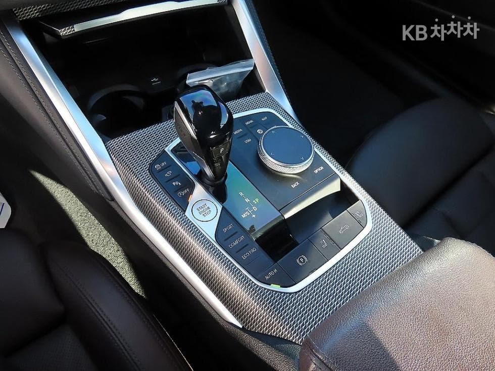 BMW 4시리즈 (G22)420i Convertible M Sport - 16