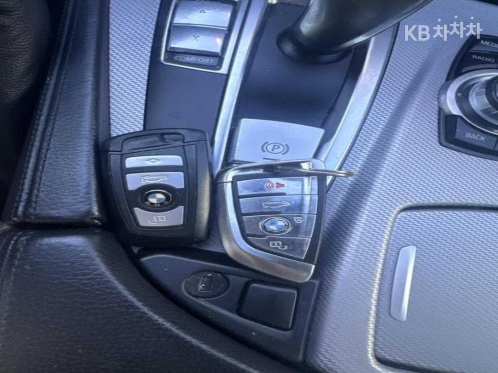 BMW Нов5 Серия520d F10 - 11