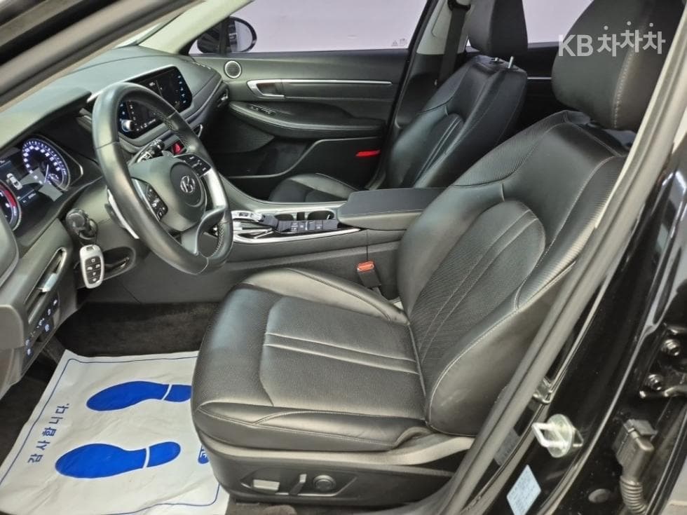 Хюндай Соната (DN8)2.0 Premium Plus - 11