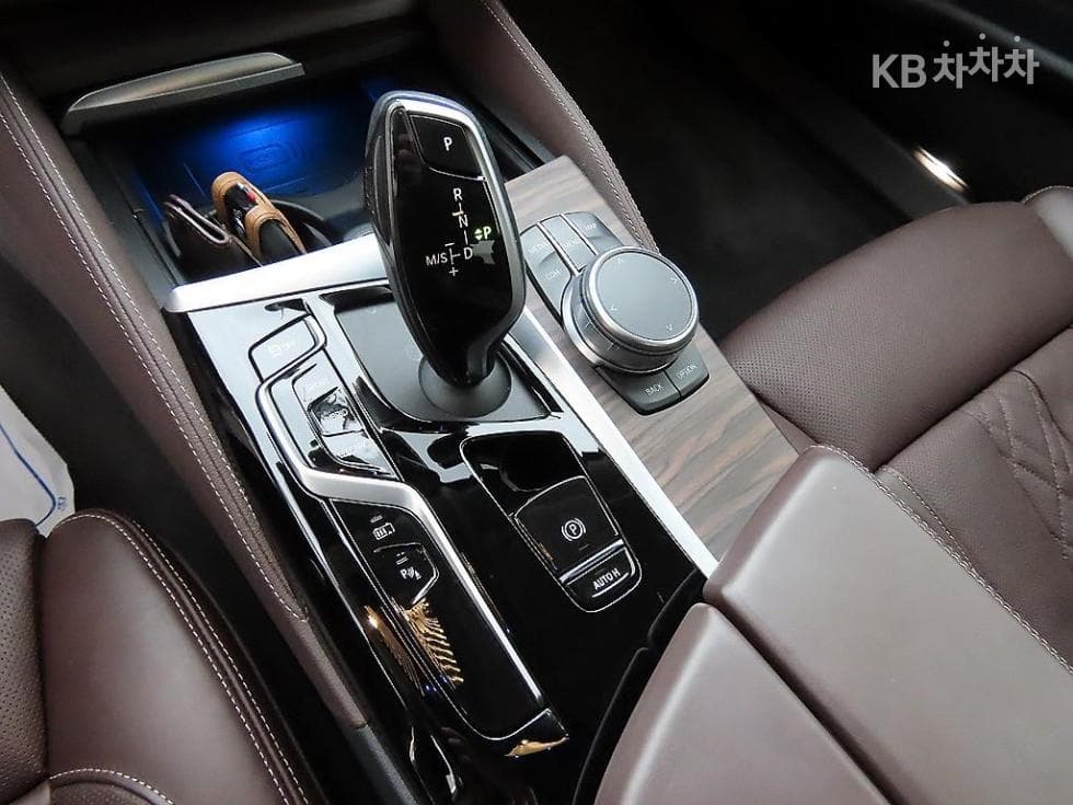 BMW 올Нов5 Серия (G30)530e M Sport - 11