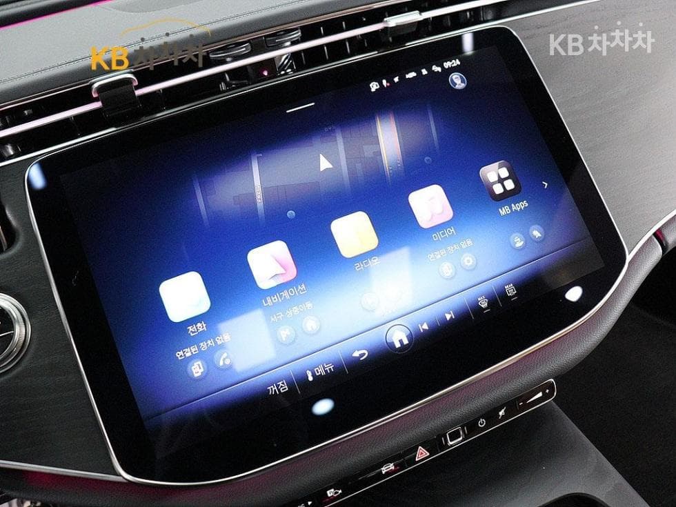 Mercedes-Benz E-클래스 (W214)E200 AMG Line - 8