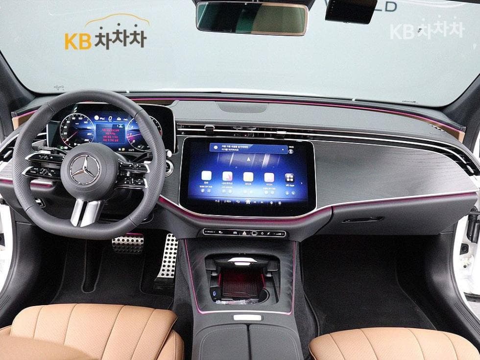 Mercedes-Benz E-클래스 (W214)E200 AMG Line - 14